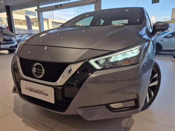 NISSAN VERSA 1.6 16V FLEX EXCLUSIVE XTRONIC NISSAN VERSA 1.6 16V FLEX EXCLUSIVE XTRONIC